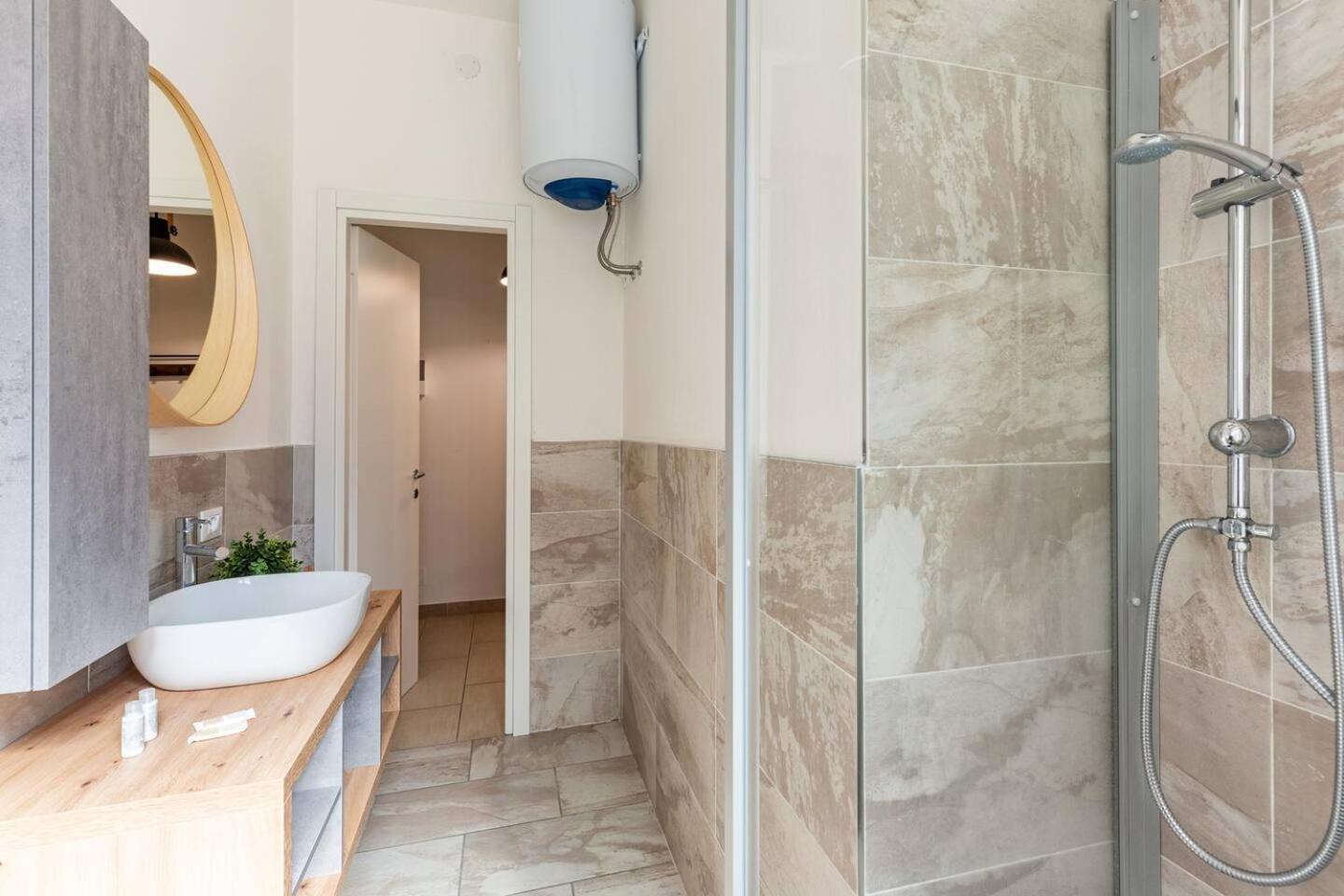 La Piazzetta Apartment Piacenza Luaran gambar